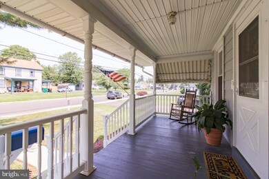 342 W Vine St, Hatfield, PA 19440 - photo 4