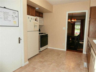 3819 Woodmont Rd, Toledo, OH 43613 - photo 5