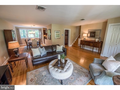 523 Georgetown Rd, Wallingford, PA 19086 - photo 3