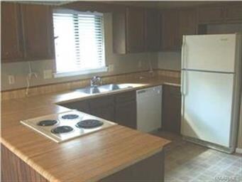 KITCHEN WITH ELECTRIC RANGE, DISHWASHER, PANTRY, D