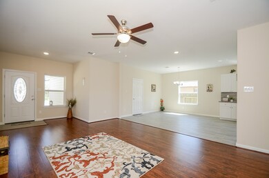 1610 6th St, Rosenberg, TX 77471 - photo 7