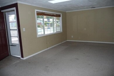 1235 Triangle Dr, Central Point, OR 97502 - photo 4