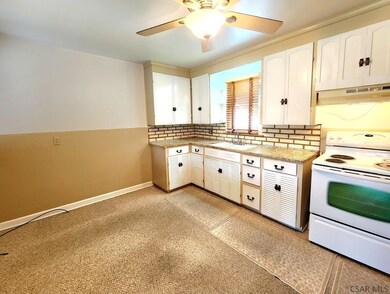 1054 Goucher St, Johnstown, PA 15905 - photo 7