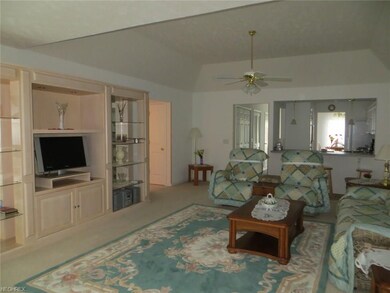 118 Waters Way Dr unit 18, Willowick, OH 44095 - photo 3