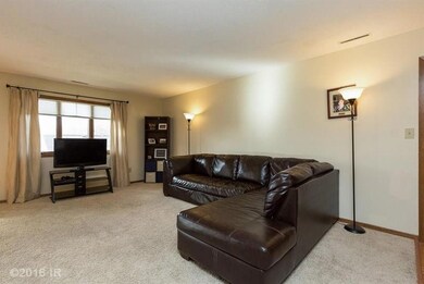 1164 49th St unit 3, West Des Moines, IA 50266 - photo 3