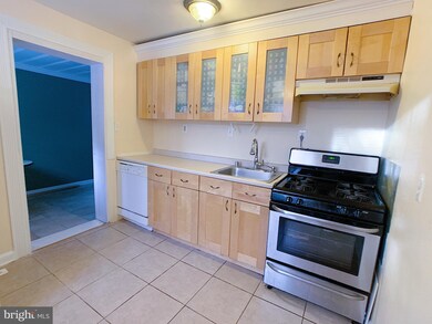 7205 Sligo Pkwy E, Takoma Park, MD 20912 - photo 2
