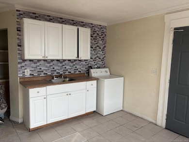 1308 E Main St, Waterbury, CT 06705 - photo 3