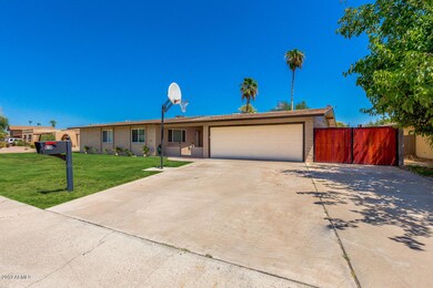 819 N Acacia, Mesa, AZ 85213 - photo 2