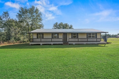 14968 Fm 1696 Rd, Bedias, TX 77831 - photo 2
