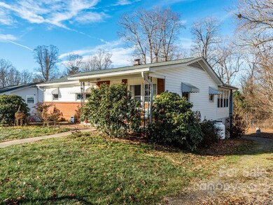 495 Onteora Blvd, Asheville, NC 28803 - photo 2