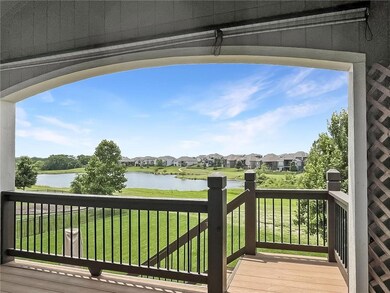 9812 Saddletop St, Lenexa, KS 66227 - photo 5