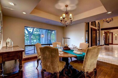 6644 N El Sendero Rd Carefree-large-009-