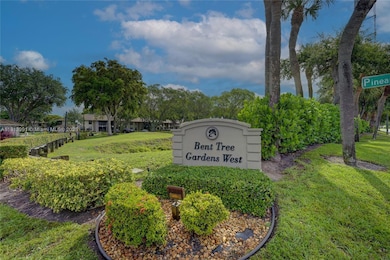 9965 Pineapple Tree Dr unit 203, Boynton Beach, FL 33436 - photo 2