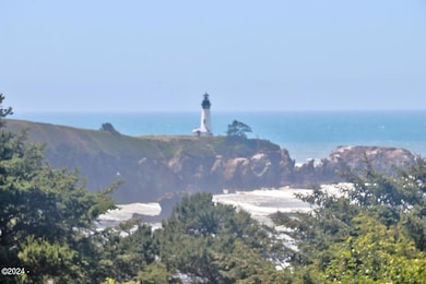 5812 NW Sylva St, Newport, OR 97365 - photo 2