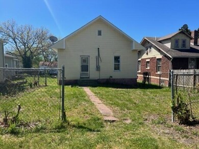 1123 Concannon Back Yard