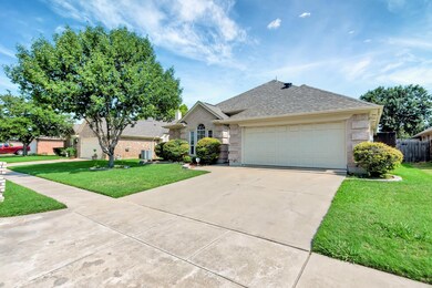 8416 Emerald Cir, North Richland Hills, TX 76180 - photo 3