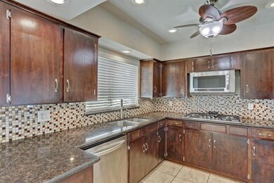 1915 Ansbury Dr, Houston, TX 77018 - photo 6