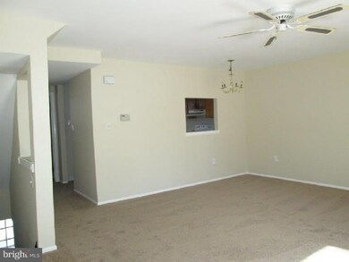 3019 W Greenshire Ct, Claymont, DE 19703 - photo 7