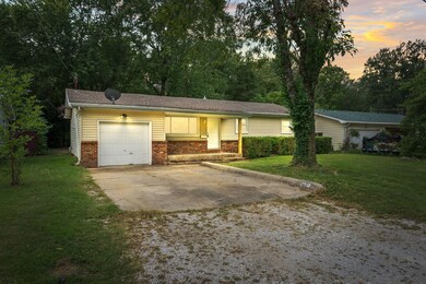 3-web-or-mls-2930 E Southeast Circle, Sp