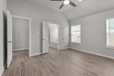 1214 Filly Creek Dr, Alvin, TX 77511 - photo 5