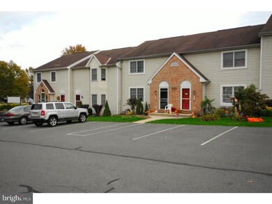 39-4 Mint Tier Ct unit 4, Reading, PA 19606 - photo 3