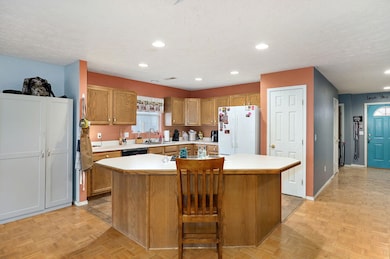 931 W Butterfield Dr, Nixa, MO 65714 - photo 5