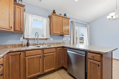 6601 Ohio St SW, Cedar Rapids, IA 52404 - photo 5