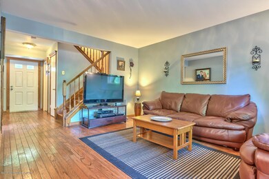 1 Robin Rd Howell NJ 07731 USA-large-009