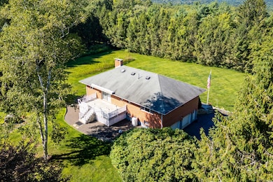 428 Maple St, Litchfield, CT 06759 - photo 2