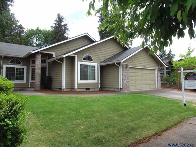 1858 Lemming Ave, Eugene, OR 97401 - photo 2