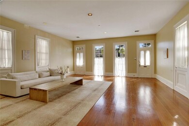 Living/Dining area