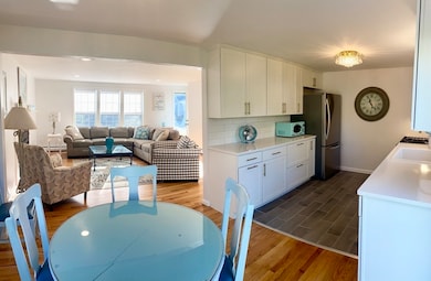 20 Swallow St, Teaticket, MA 02536 - photo 7