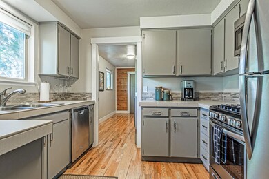 1749 NE 11th MLS-24