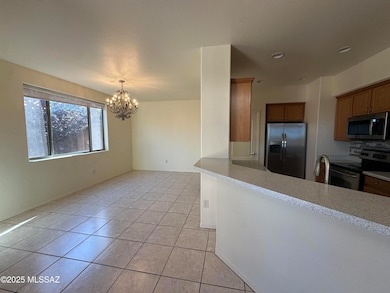 17015 Kitchen, Dining