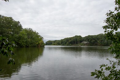 195 Normandy Rd, Colts Neck, NJ 07722 - photo 3