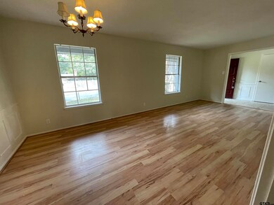 3906 S Donnybrook Ave, Tyler, TX 75701 - photo 4