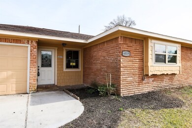 6019 Pebble Ln, Houston, TX 77087 - photo 4