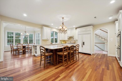 136 Waverly Cir, Phoenixville, PA 19460 - photo 5