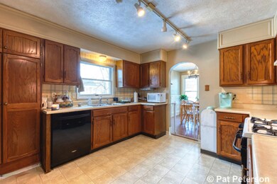 932 Lincoln Lake Ave, Lowell, MI 49331 - photo 4