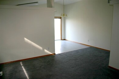 719 E Tara Lee Ave, Medical Lake, WA 99022 - photo 5