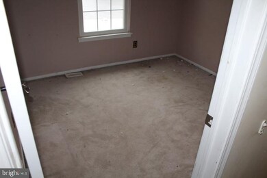 1713 Congress Dr, Blackwood, NJ 08012 - photo 7