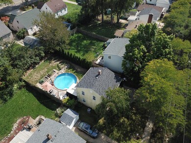 1548 Herrick Ave NE, Grand Rapids, MI 49505 - photo 3