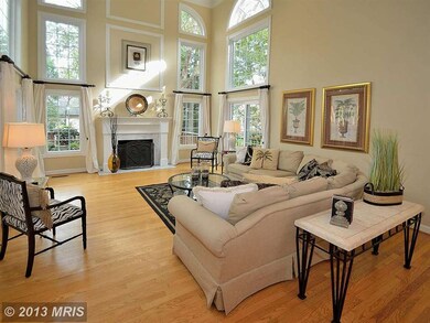 8654 Oak Chase Cir, Fairfax Station, VA 22039 - photo 5