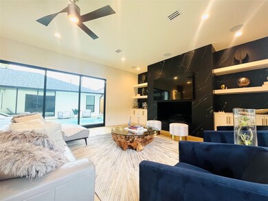 318 Tealwood Dr, Houston, TX 77024 - photo 3