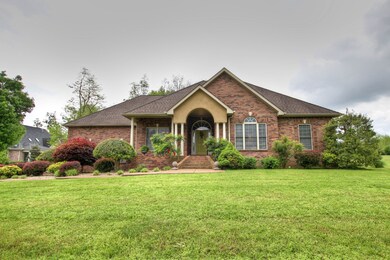 166 Highland Cir, Shelbyville, TN 37160 - photo 2