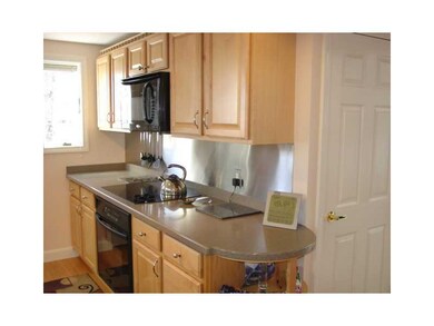 354 Buttonwoods Ave, Warwick, RI 02886 - photo 5