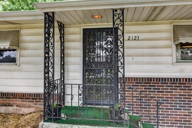 2123 S Delaware Ave-26