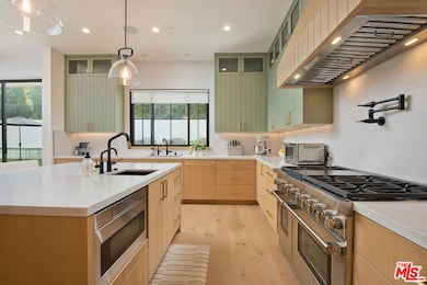 4143 Davana Rd, Sherman Oaks, CA 91423 - photo 5