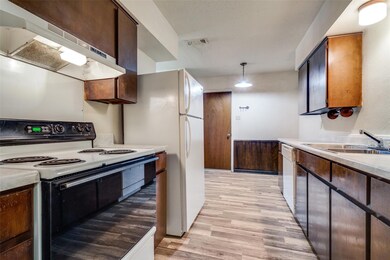 2409 Mccormick St, Denton, TX 76205 - photo 6