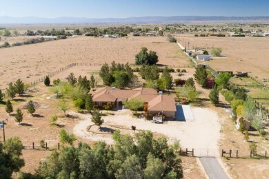 3400 Dacite Ave, Rosamond, CA 93560 - photo 2